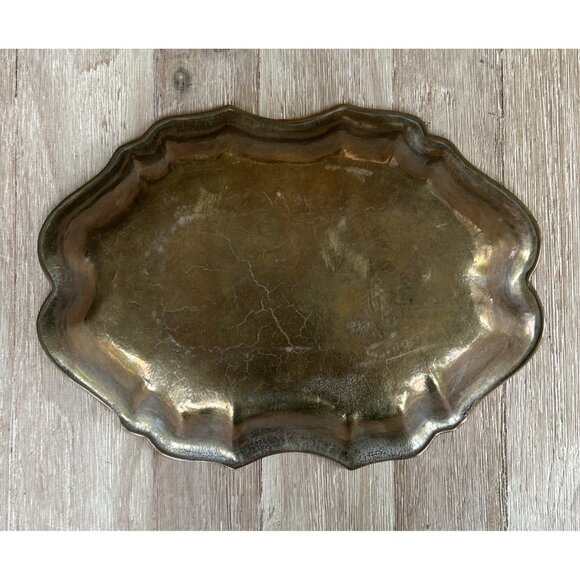 Vintage Cast Brass Bowl Scalloped Edge Oval 13” x 9” - Picture 3 of 4